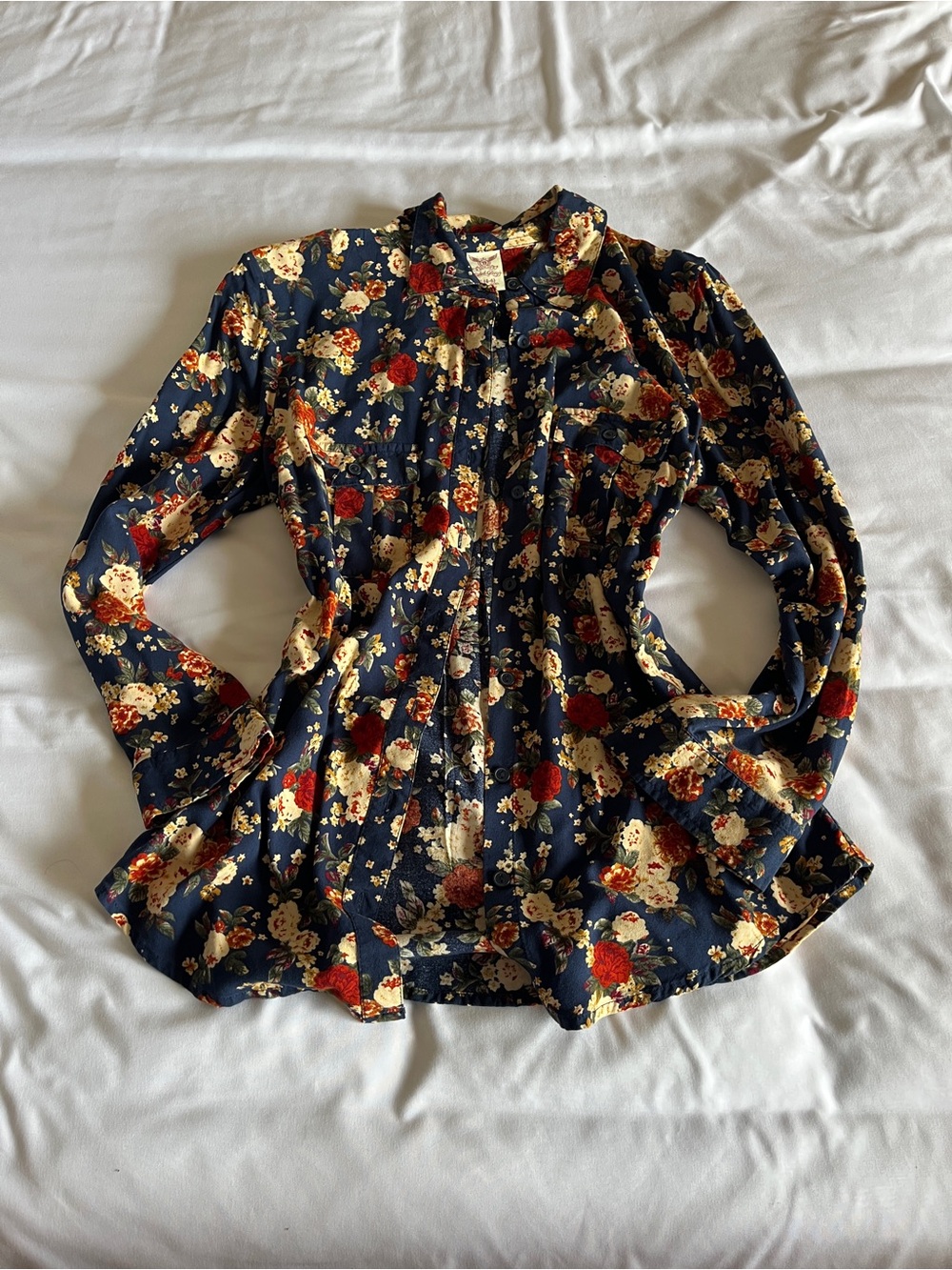 Faded Glory Navy Floral Button Up Shirt with Red & Cream Floral Print Size S (4-